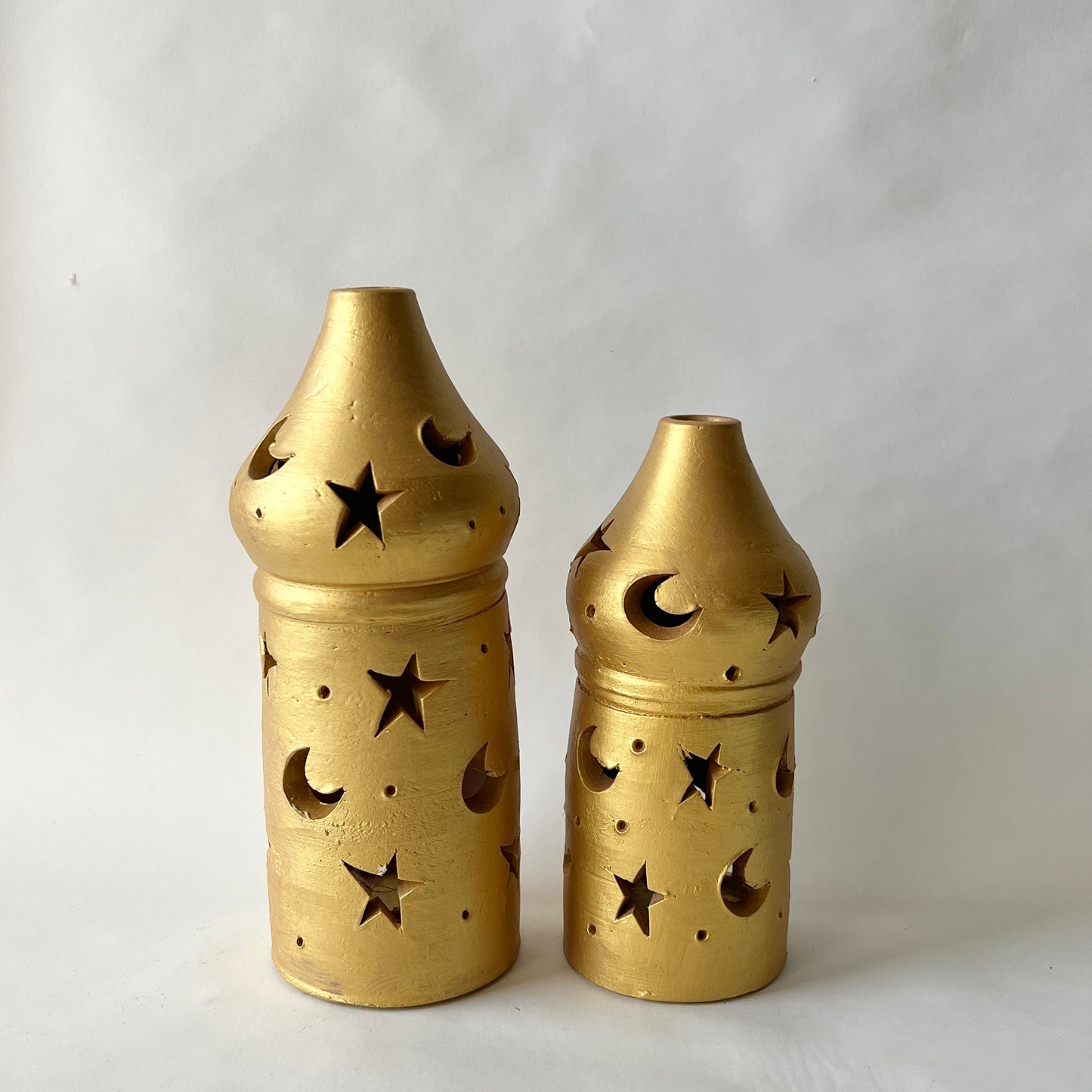 Stars in The Sky Pottery Lantern - Gold ( PICK UP ONLY)