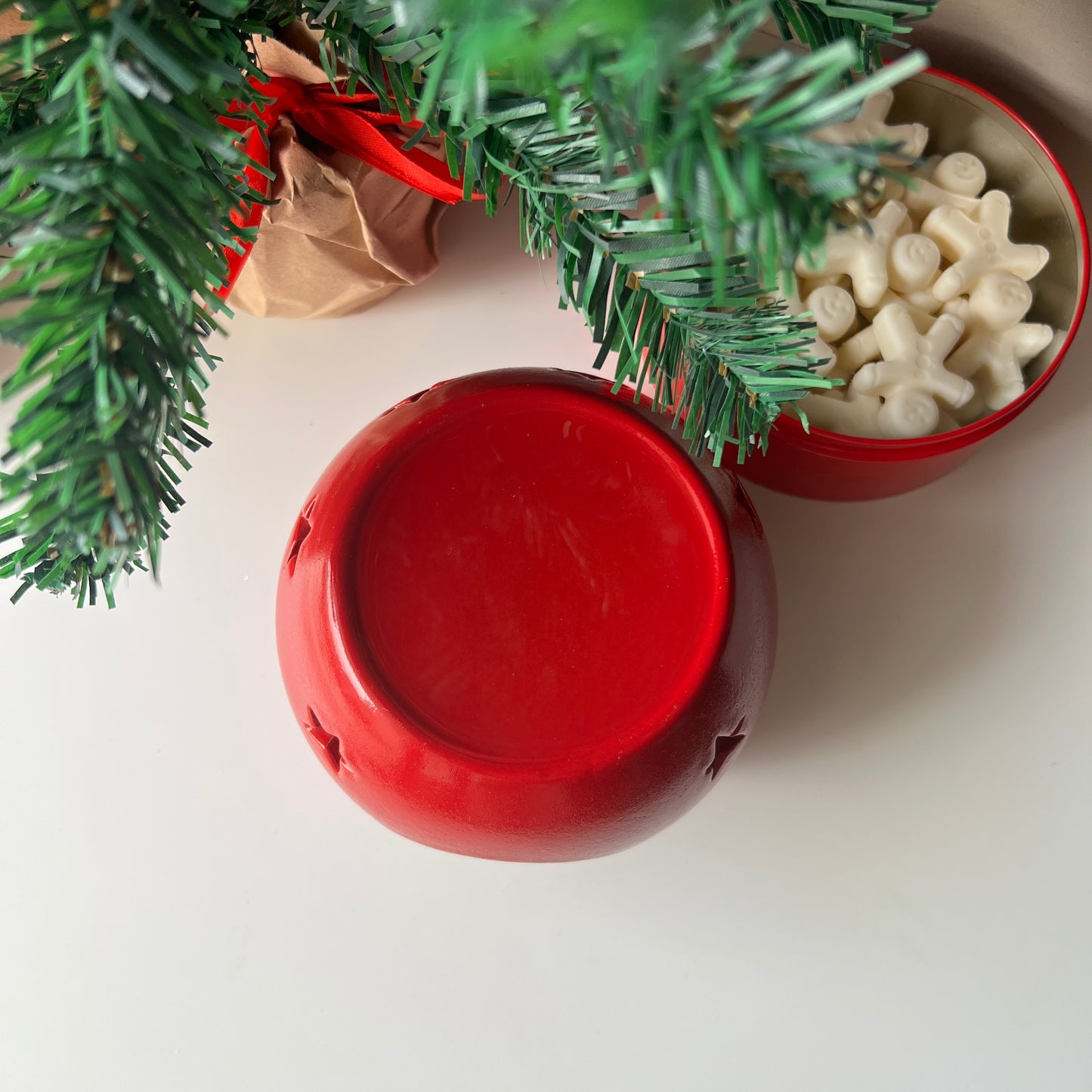 Christmas Ornament Wax & Oil Burner – Festive Warmth for Your Home