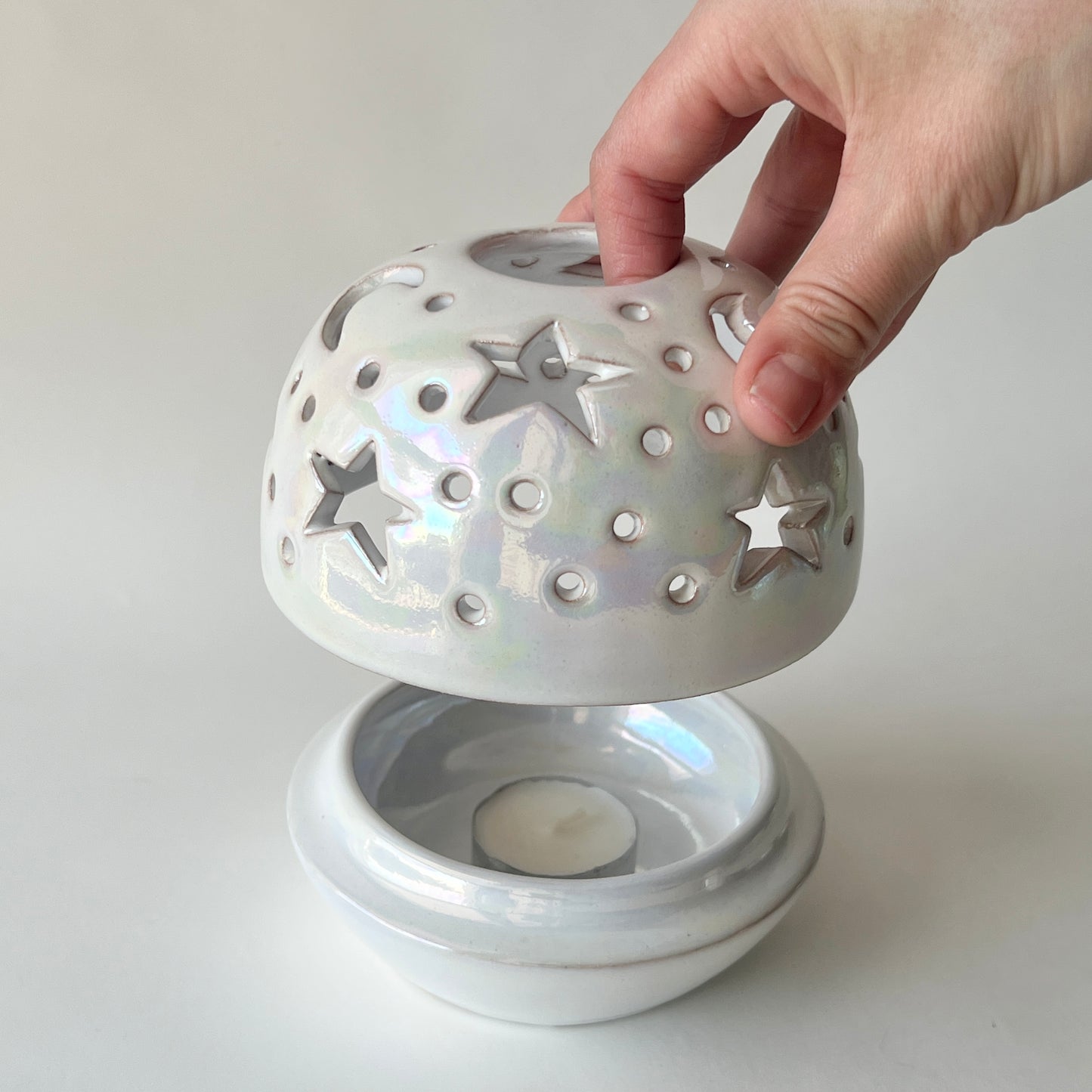 Stars in The Sky Candle Holder - White Iridescent